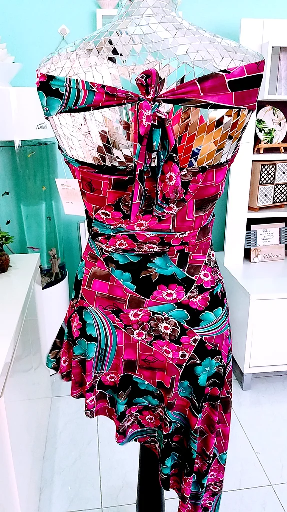 Brand new handwork dress63240125064195113