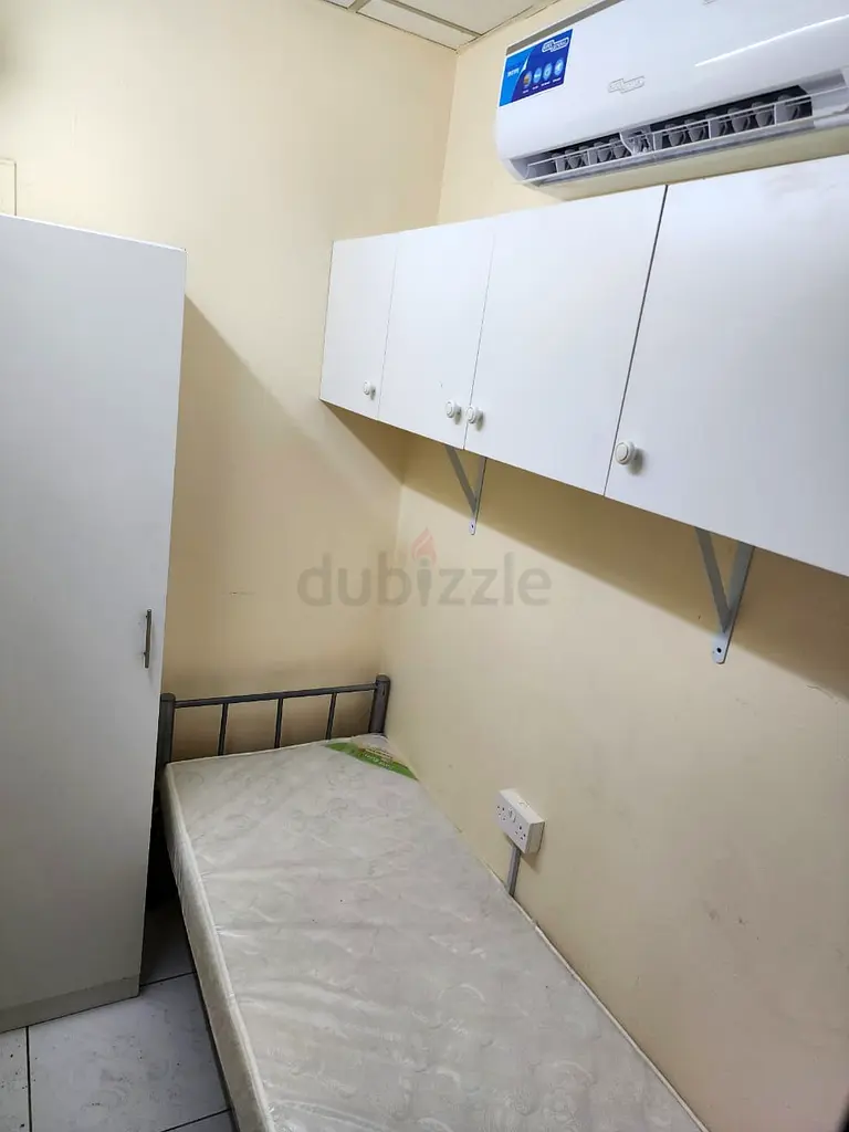 Apartment Single Partition for Indian Females (Metro2 Minutes walk