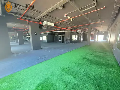 Very Huge Size Shop | Close To Metro For Rent