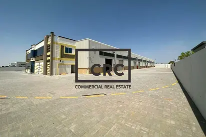 18 Warehouses | Office Building | 369 Kw