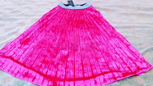 Brand new velvet pleated skirt