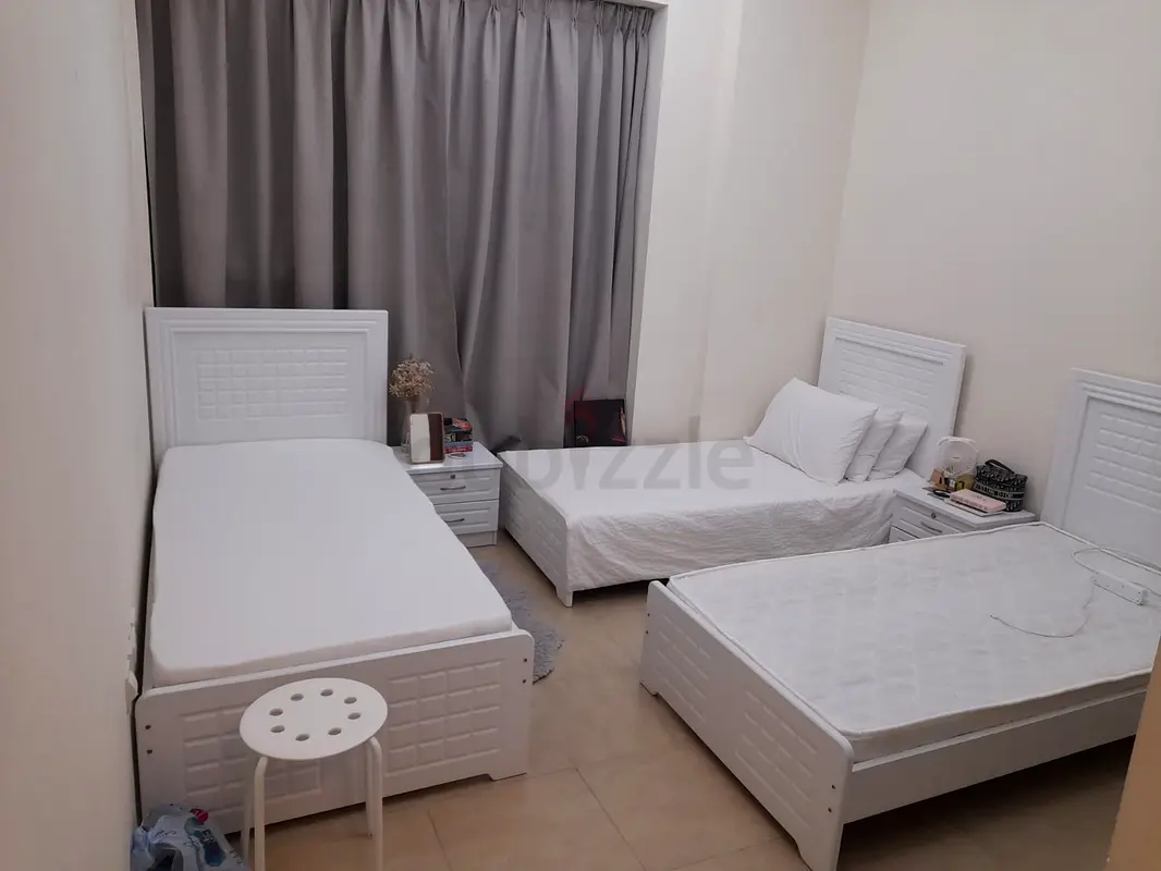 Apartment Bed space Near Mashreq Metro Albarsha1 Dubai