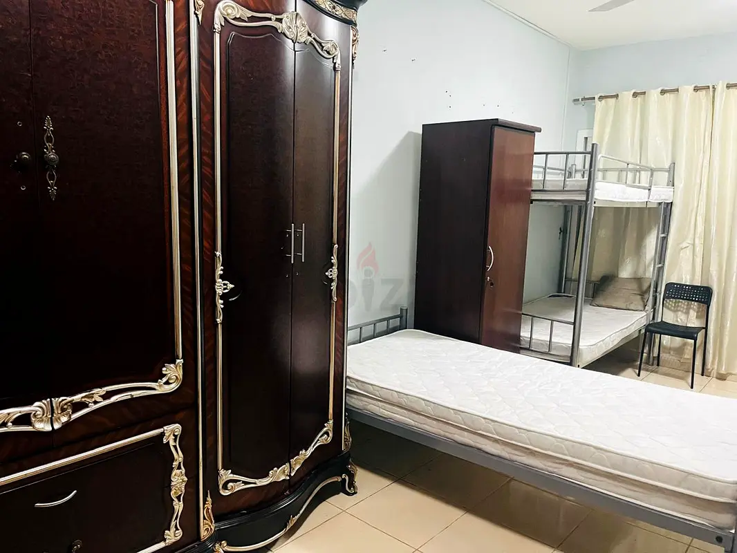 Apartment Ladies Bed space Available in Muhaisnah four, Al qusaisRent