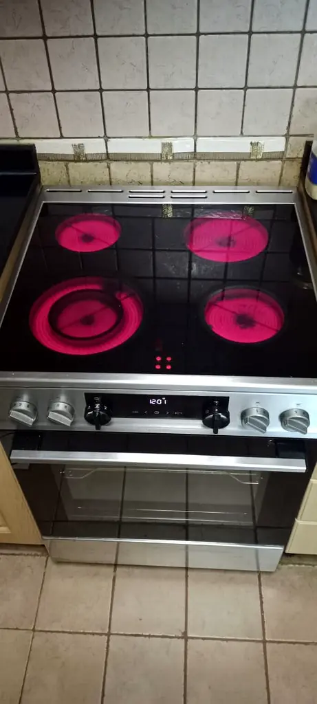 GORENJE Italian 60cm 4 Eyes full electric ceramic COOKING Range