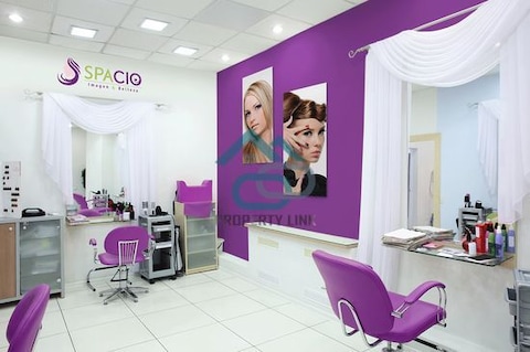 Ladies Saloon / Good Investment Roi / Ready To Move In