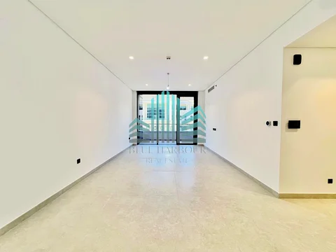 Luxurious With Sophosticated Layout Brand New Building