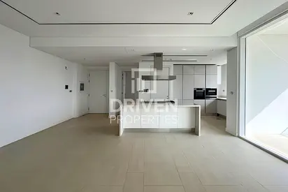 Modern And Luxurious Unit | Stunning View