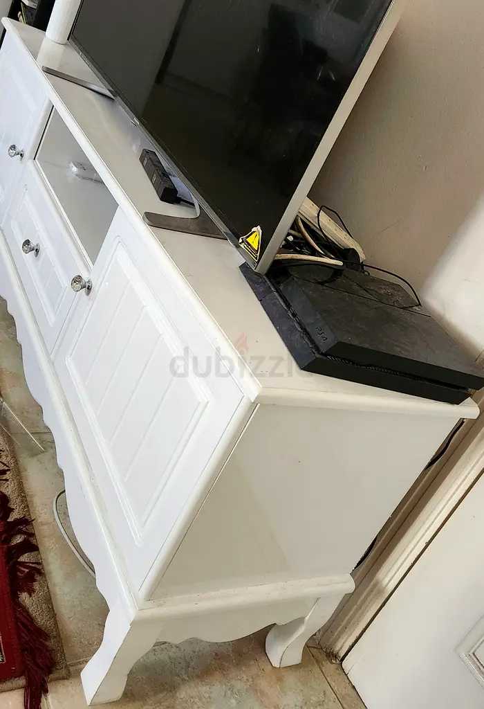 TV stand /