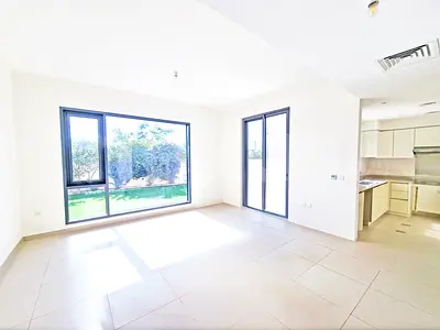 Vacant Now | Single Row | Landscaped Garden
