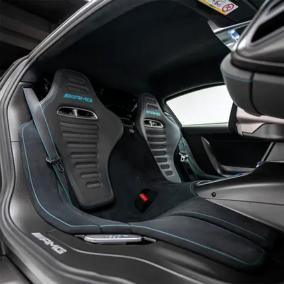 صورة 8 لـ 2023 Mercedes-BENZ AMG
