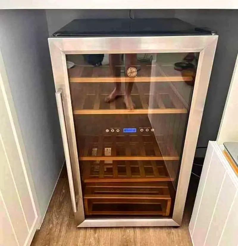 Hoover 36bottles capacity duel temperature wine cooler