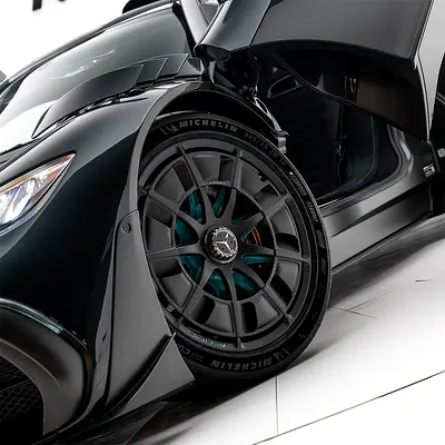 صورة 13 لـ 2023 Mercedes-BENZ AMG