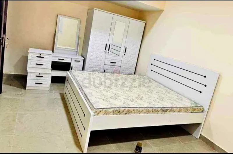 Bedroom set furniture