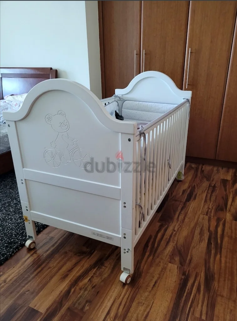 Convertable Baby Crib Toddler Bed with Matress