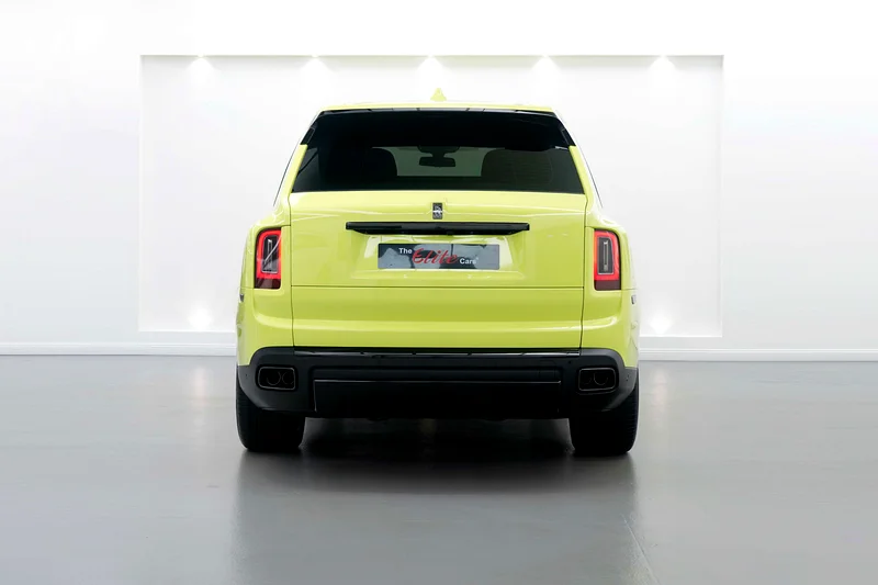 2022 BRAND NEW ROLLS ROYCE CULLINAN BLACK BADGE / GCC / 1 of 1 / NEON COLOR / WARRANTY  SERVICE63134993187457113