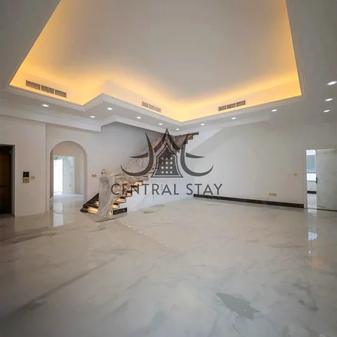 Brand New Corner Unit | With Elevator | Vacant Now