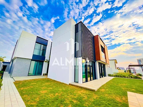 Single Row | High Ceiling | With Pod