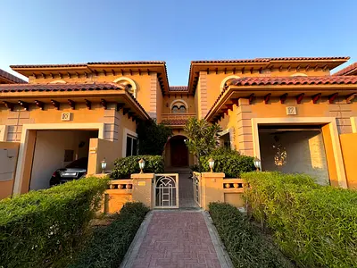 Unbeatable Value - Vacant - 4bedroom Villa- Fully Furnished - Single Row