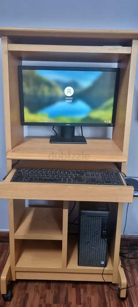 Computer table