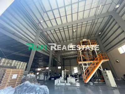 270kw High Power With 107600 Sqft Land For Sale With 22507 Sqft Warehouse With Big Parking In Emir