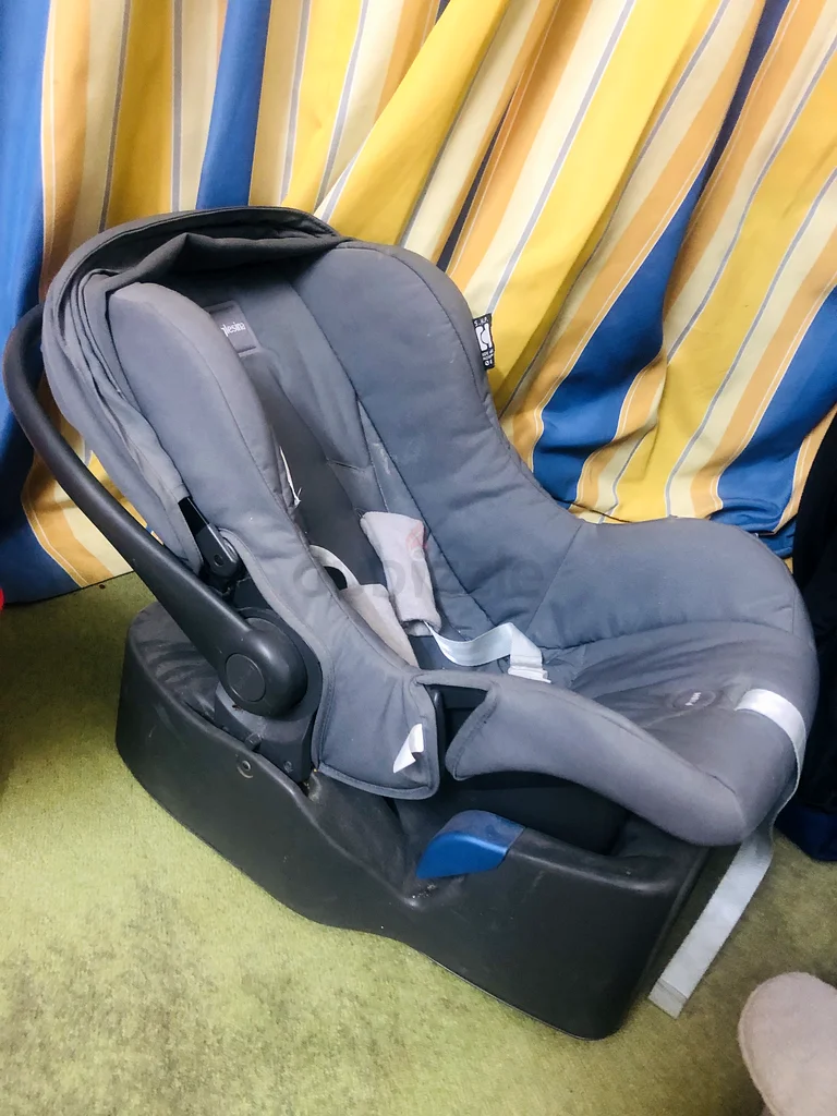 Baby car seat