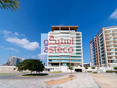 Newest Building | Retail Space | 4 Payments