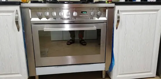 Ariston 5 Gas Burners 2IN 1 Gas Cookery Electric Oven  CP059MD3If FREE DELIVERY +WARRANTY