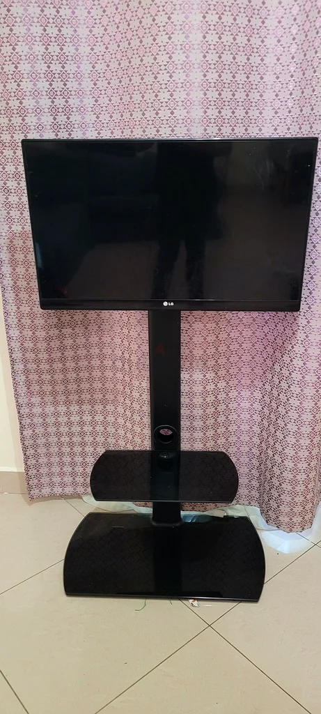 LG Tv with stand