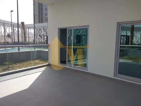 Luxury Lifestyle|rare Corner Unit|pool Access From Tarrace|1br