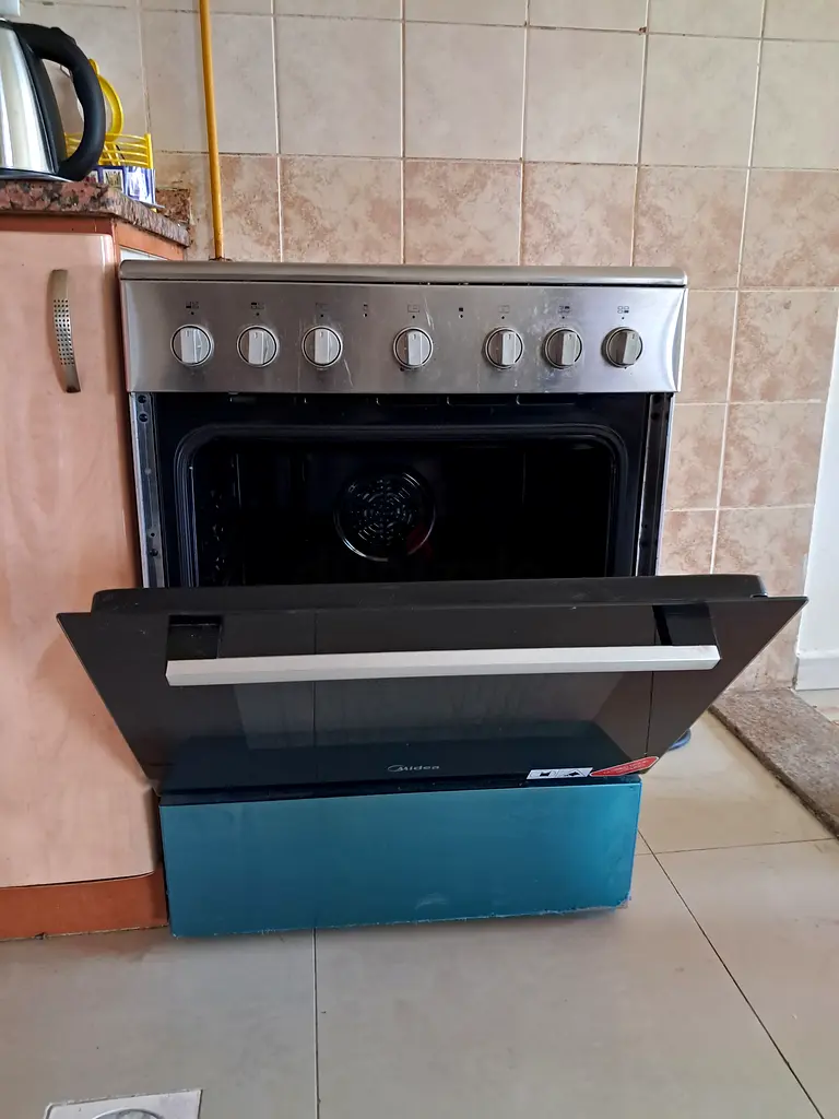 Midea Electric cooking Range
