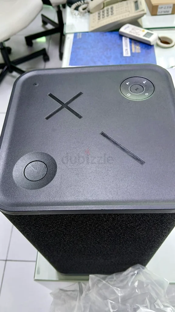 Logitech Hyperboom speaker63260760801410111