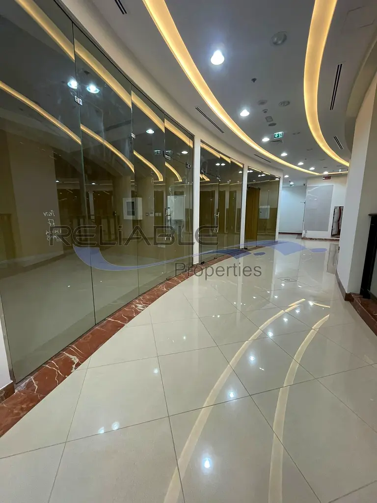 Shop SHOPS AVAILABLE INSIDE MALL AED 40,000/ MAIN ROAD DEIRA