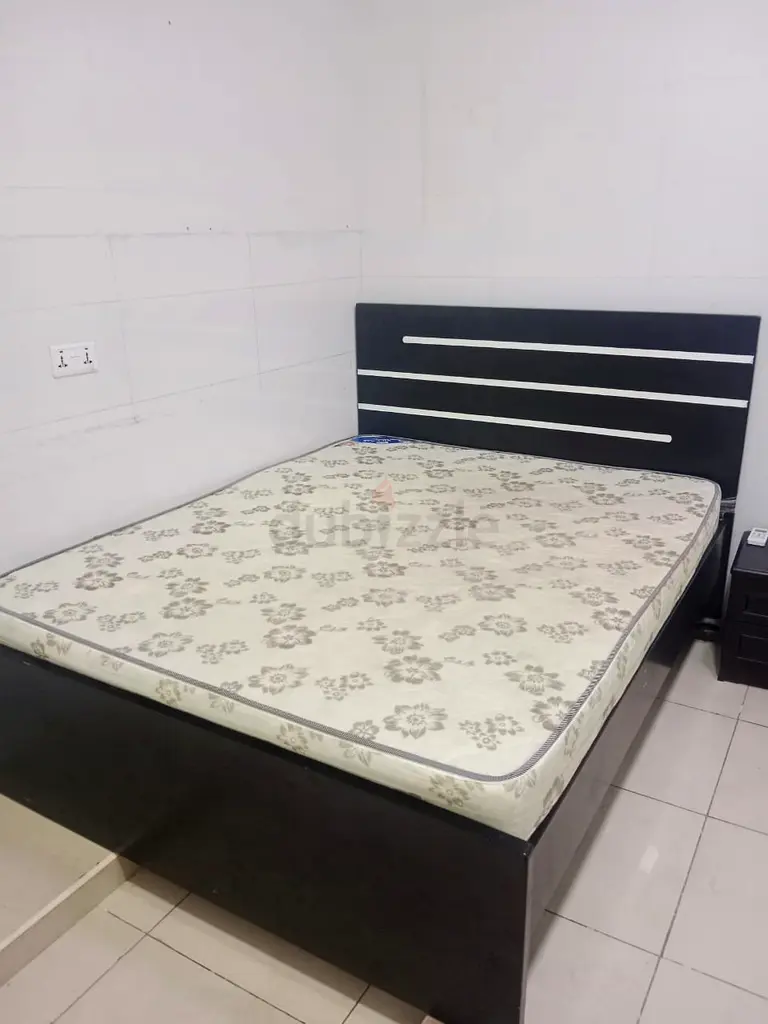 Villa Family room (studio) available in Jafiliya Dubai