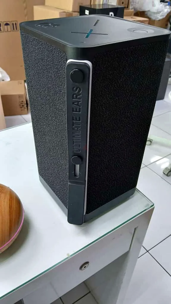 Logitech Hyperboom speaker63260760801410112