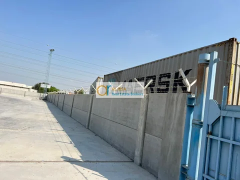 Independent Land With Warehouse For Rent Prime Location In Al Quoz