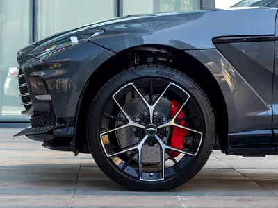 2024 Aston Martin DBX 缩略图 5
