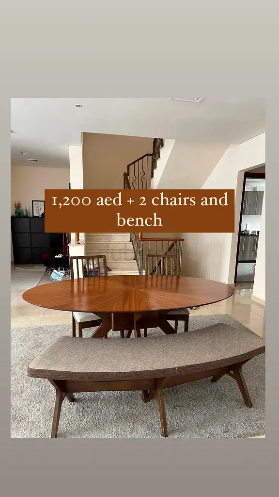 Oval dining Table Set