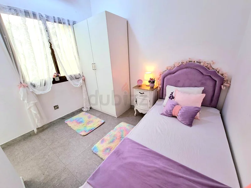 Villa Privet room in jumeirah Dubai