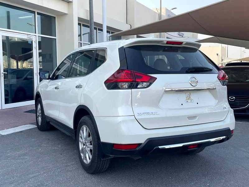 2021/ NISSAN X TRAIL 2.5L/ WHITE/ GCC/ 1 YEAR WARRANTY62931642862979113