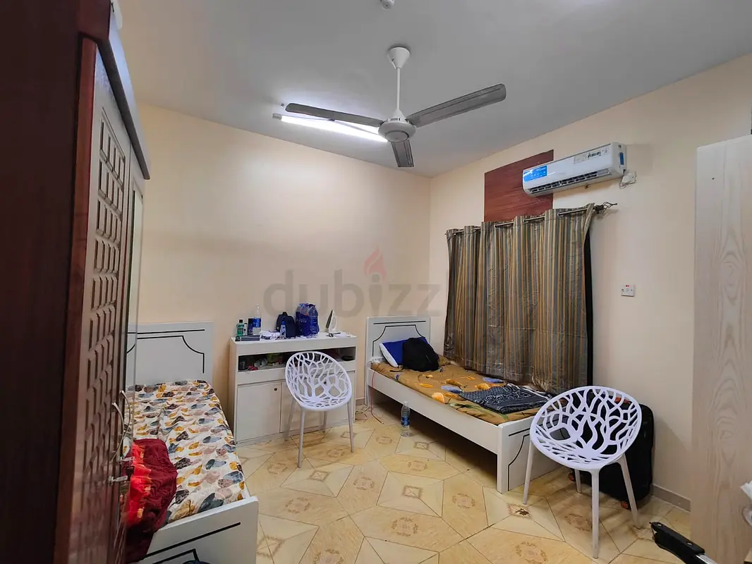 Apartment Fully furnished bed space for Indian Executive Bachelors