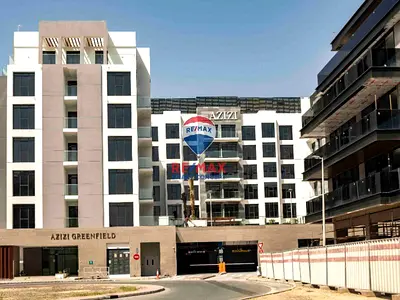 Shell And Core | Retail Shop | Azizi Greenfield