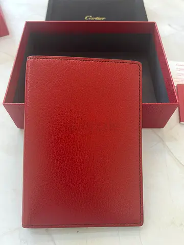 CARTIER PASSPORT HOLDER AVP00337