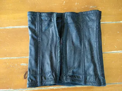 Waist Shapewear/Girdles - boned (black)