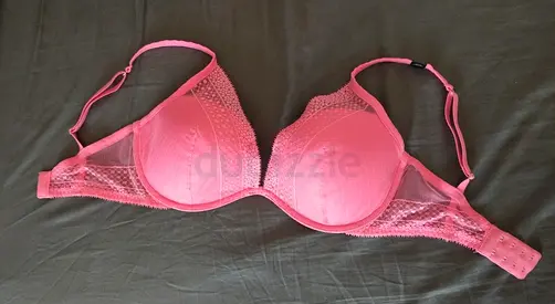 Bras - 32DDD (Victorias Secret) - pink