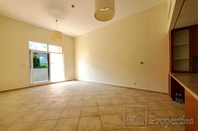 Road Facing| Close To School | Vot | Best Price