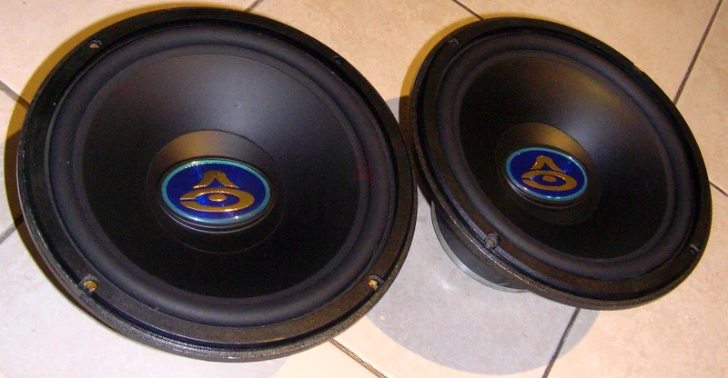 Cerwin Vega! Subwoofer63259692514947112