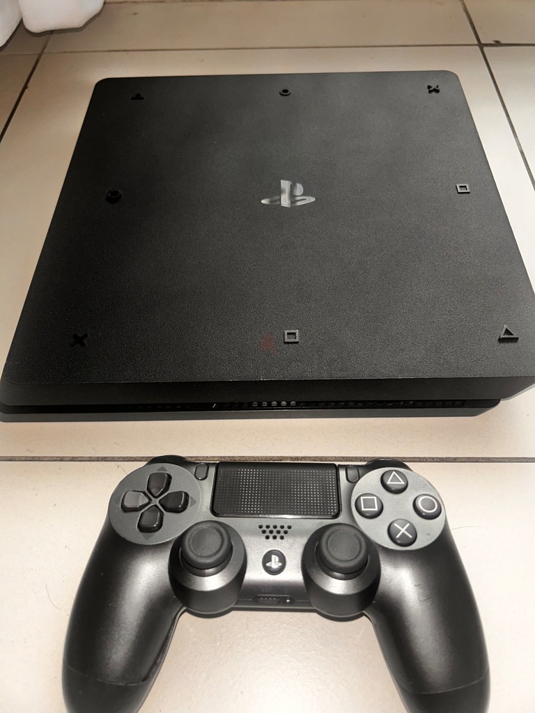 PlayStation 4 days of play limited edition | dubizzle