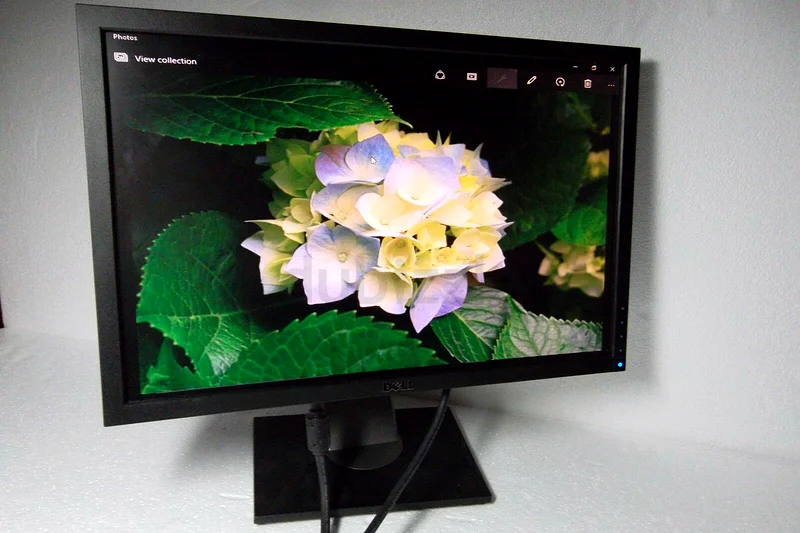 Dell Professional 22 Widescreen flat LCD Monitor high resolution شاشة ديل 22 انش بحالة ممتازة63257635441922113