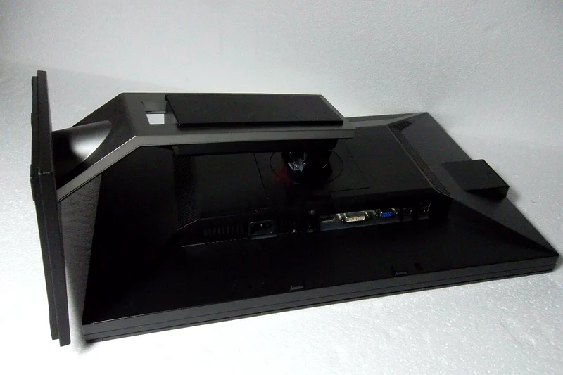 Dell Professional 22 Widescreen flat LCD Monitor high resolution شاشة ديل 22 انش بحالة ممتازة63257635441922112