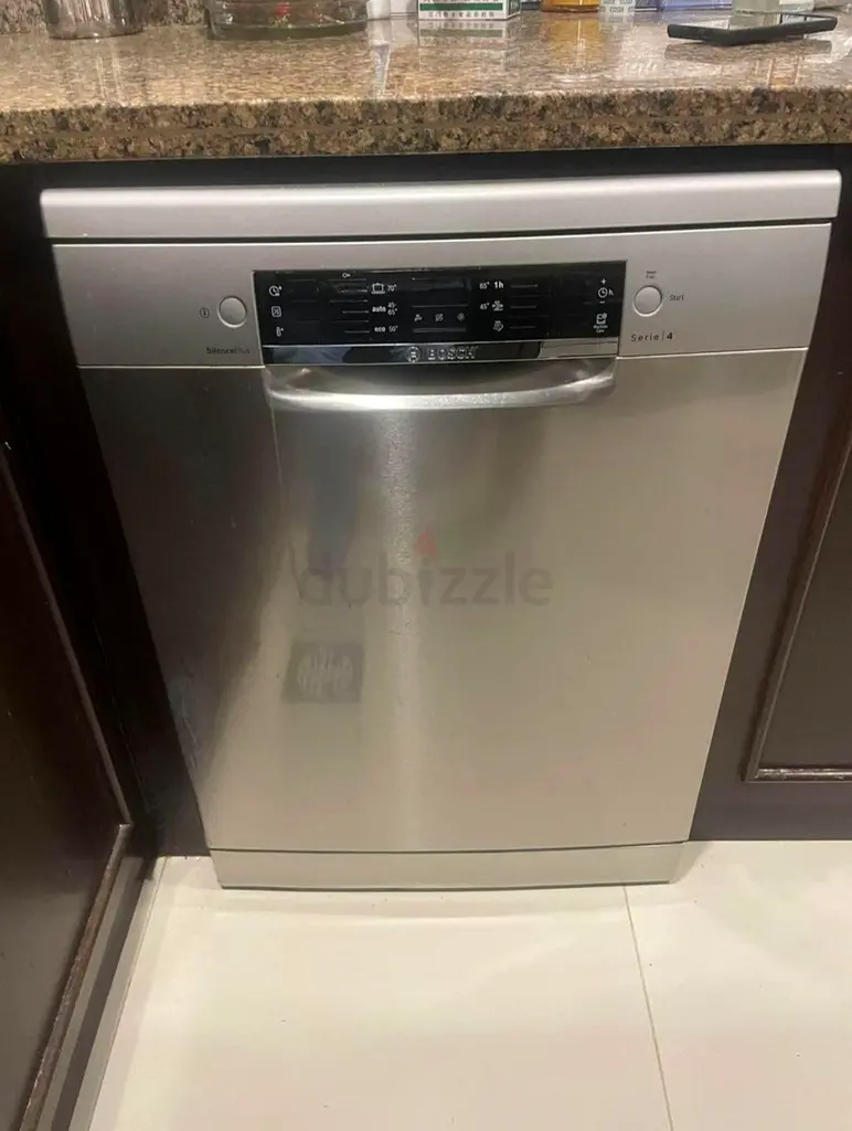 Bosch Series 4 Dishwasher three racks